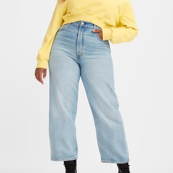 Levi's Denim - Levi's Ribcage Straight Ankle Jeans Size 32